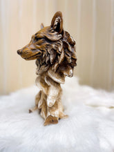 Load image into Gallery viewer, Wildlife - Wolf head resin sculpture - Alchemy of Decor
